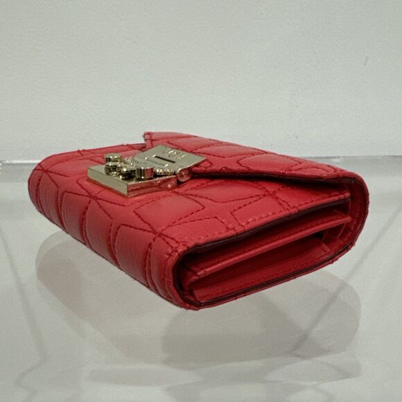 *Authentic* MCM Small Tri Fold Wallet in Red w/Gold HW in Excellent Condition - Picture 4 of 12